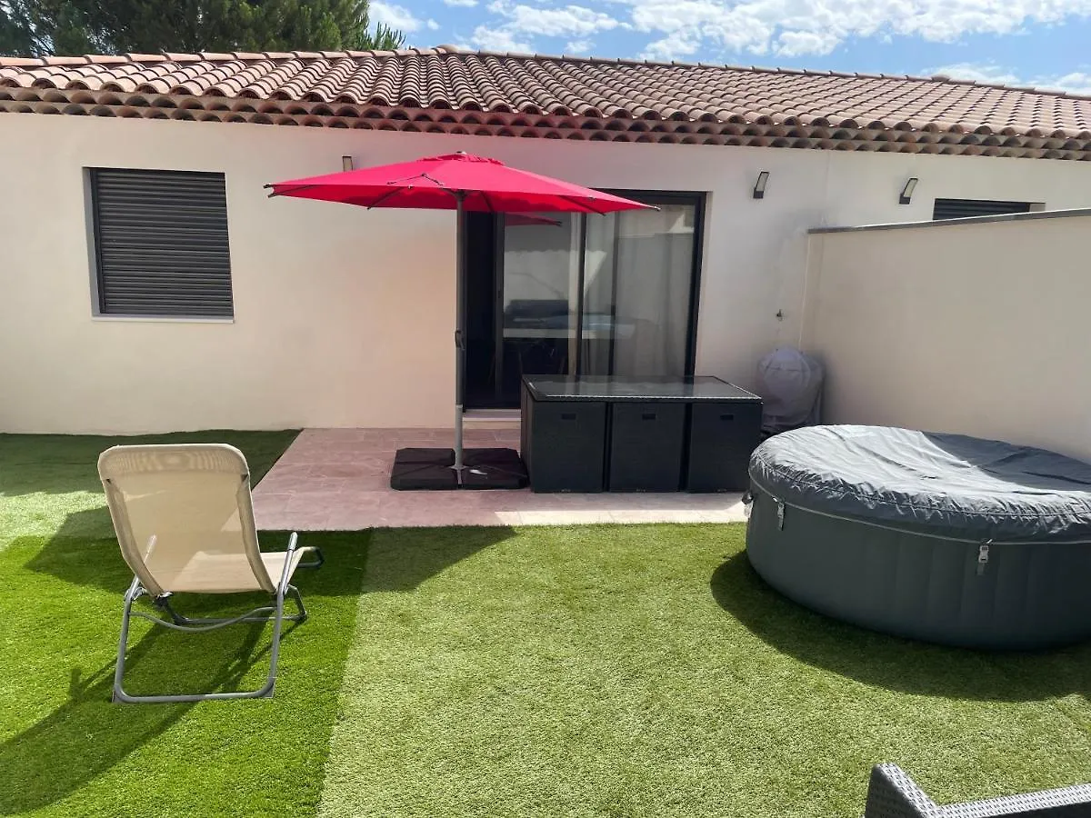 Hébergement de vacances Villa Maison En Provence à Lançon-Provence France